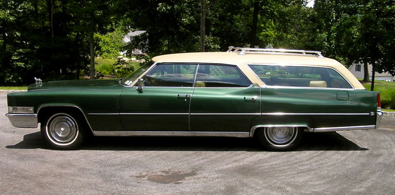 Illustration for article titled Buy this custom Cadillac wagon in British racing green